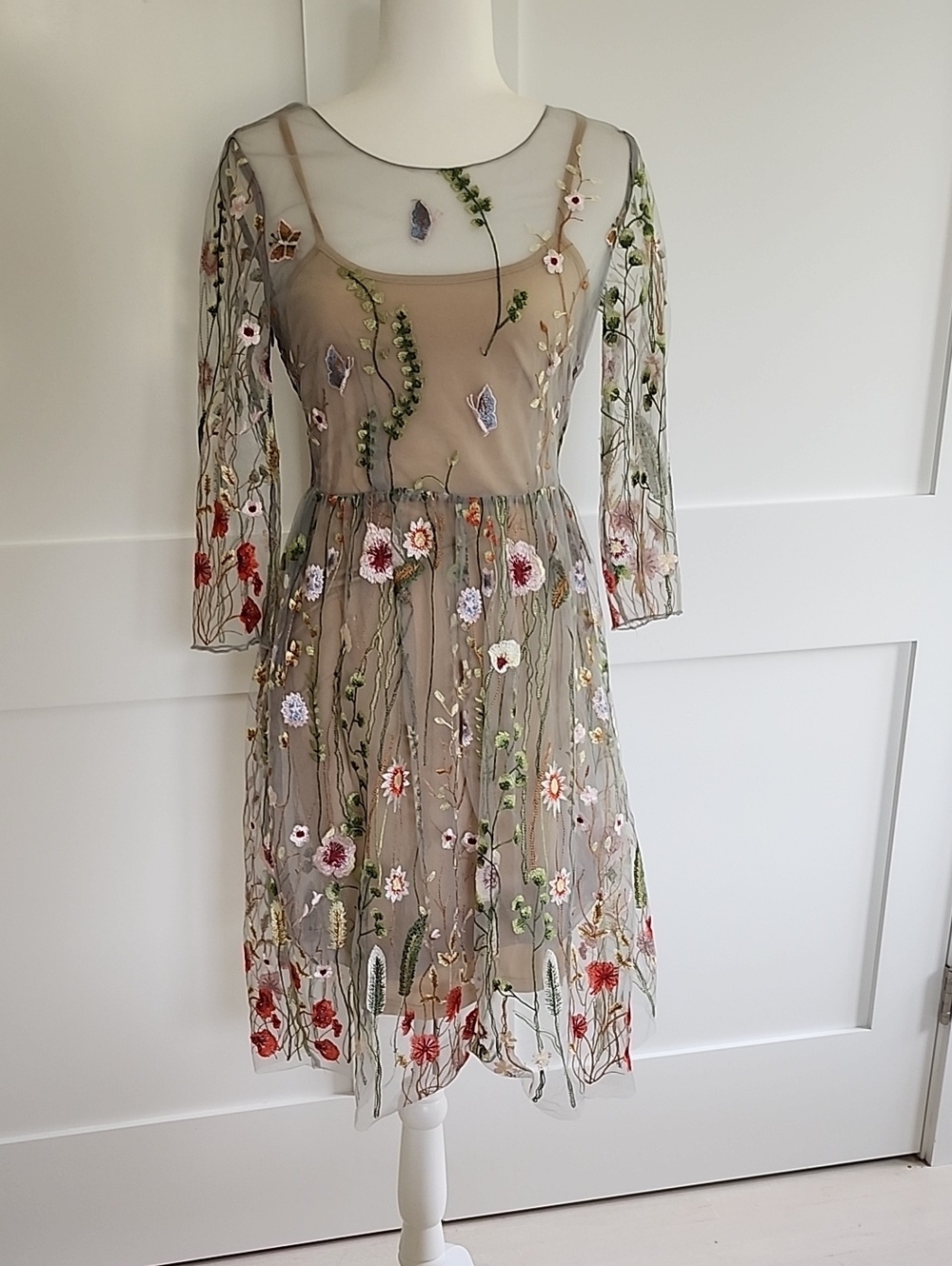 MISSLOOK Taupe Sheer Midi Dress with Multicolor Floral Embroidery, Size 4